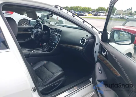 2016 Nissan Maxima 3.5 Platinum из США, поврежденный, VIN 1N4AA6AP7GC426928